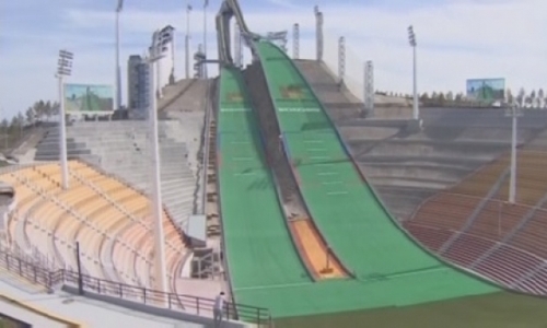 В Алматы на комплексе трамплинов тренируются более 200 спортсменов