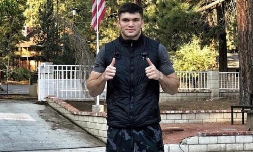 Казахстанский нокаутер продолжает подготовку к возвращению на ринг в лагере Головкина