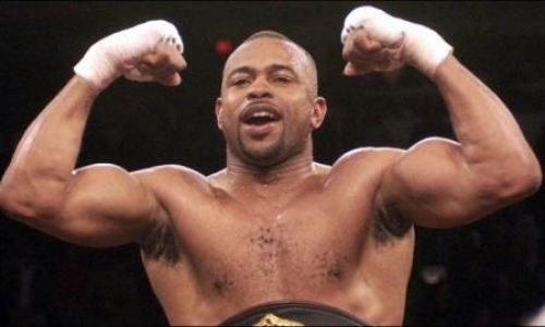 Легенда бокса зазывает гостей на второй бой Головкин — «Канело»