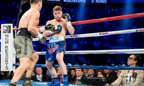 «Это звучит тревожно». О таинственных обстоятельствах итогов первого боя Головкин — «Канело»