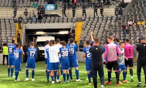 «У нас команда уровня официантов». Фанаты «Сутьески» — о поражении от «Астаны»