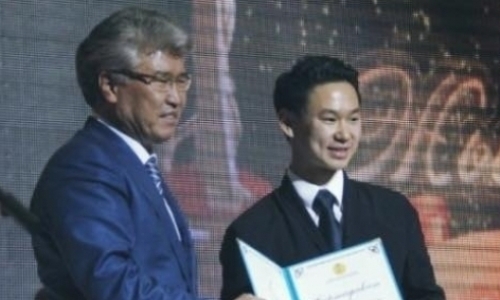 «Родители Дениса Тена раздавлены горем». Министр культуры и спорта РК посетил родителей погибшего фигуриста