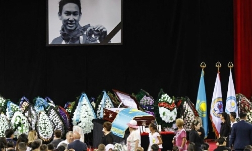 Послы Южной Кореи и Японии выступили с речью на гражданской панихиде по Денису Тену