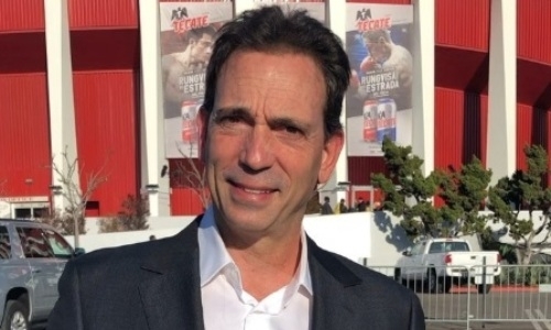 Промоутер Головкина анонсировал его сенсационный бой после «Канело»