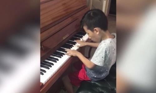 Самый юный композитор Казахстана посвятил свое произведение Денису Тену