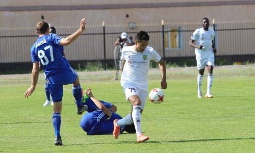 Фоторепортаж с матча Премьер-Лиги «Акжайык» — «Тобол» 1:3