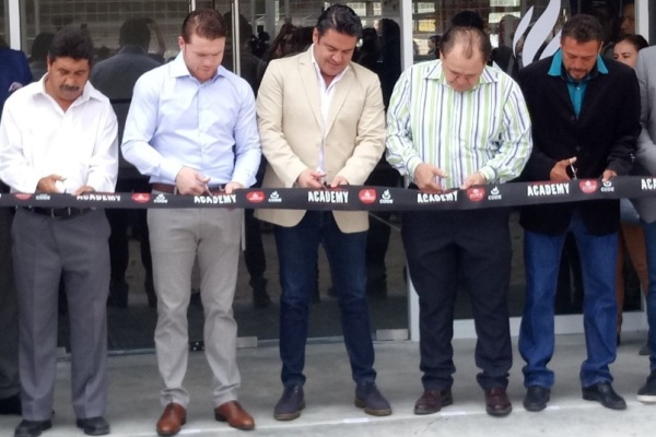 Допингового «Канело» удостоили особой чести в Мексике перед вторым боем с Головкиным