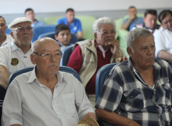 Задачу удержать воспитанников жамбылского футбола поставили в «Таразе»