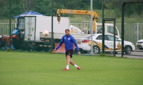 Фоторепортаж с тренировки «Окжетпеса» в Алматы