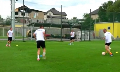 Видео предыгровой тренировки «Окжетпеса» в Алматы