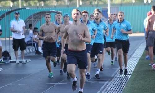 Фоторепортаж со сдачи теста Купера игроками «Торпедо»