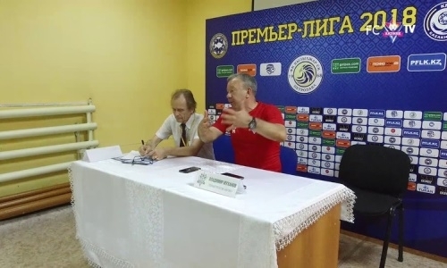 Видео послематчевой пресс-конференции Муханова игры Премьер-Лиги «Кызыл-Жар СК» — «Актобе» 2:1