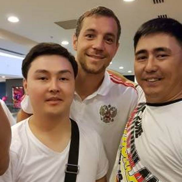 «Она простой человек». Казахстанцы — о селфи с президентом Хорватии на чемпионате мира-2018