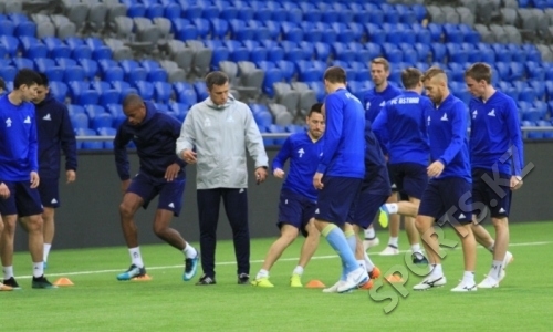 Фоторепортаж с тренировки «Астаны» перед матчем с «Мидтьюлландом»