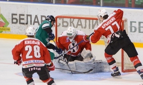 Фоторепортаж с матча мемориала Дубко «Неман» — «Бейбарыс» 1:2