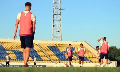 Видео с предыгровой тренировки «Акжайыка»