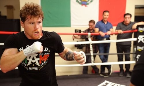 «Канело» честно оценил уровень опасности Головкина