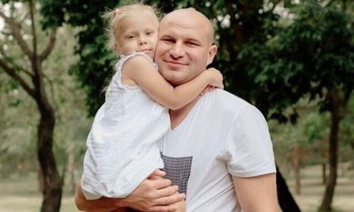 Иван Дычко показал, как проводит время с семьей