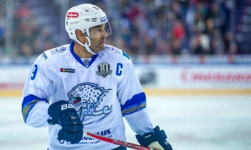 «Не захотел возвращаться в НХЛ». Экс-форвард «Барыса» поведёт свой новый клуб к Кубку Гагарина