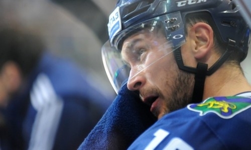 Игрок сборной Казахстана и хоккеист из клуба Назарова устроили драку на Кубке Президента РК