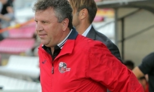 Клуб, выбивший команду казахстанского тренера из Лиги Чемпионов, был наказан УЕФА