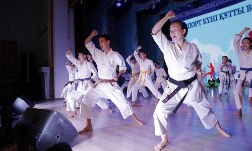 Как в Атырауской области отметили День спорта