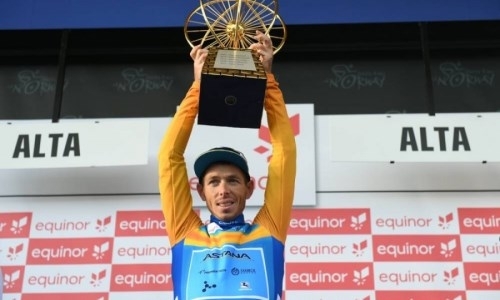 «Последний раз выигрывал в 2015 году». Гонщик «Астаны» — о победе на «Туре Норвегии»