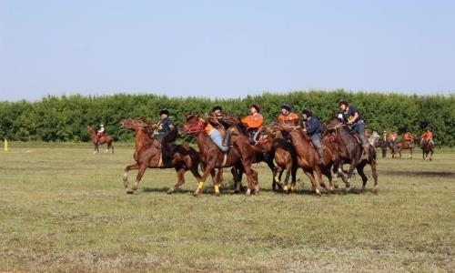 Первый чемпионат Казахстана среди молодежи по национальным видам спорта проходит в СКО