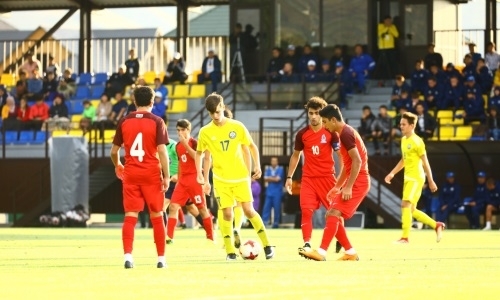 Сборная Казахстана до 17 лет сыграла с Азербайджаном