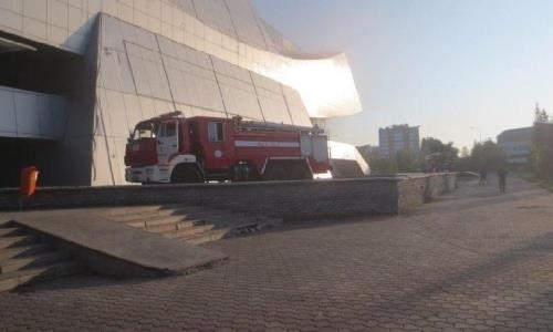 Озвучены причины пожара в спорткомплексе «Казахстан» в Астане