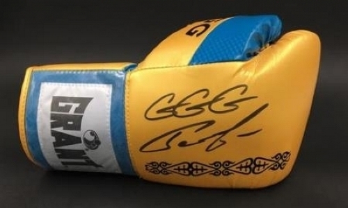 Перчатки с автографом Головкина были проданы за 6 миллионов