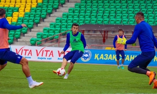 Фоторепортаж с тренировки «Жетысу» в Костанае