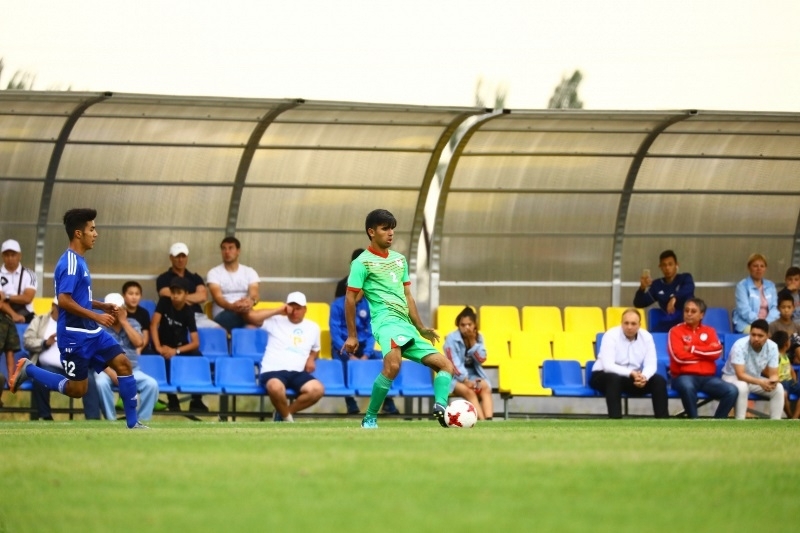 Фоторепортаж с матча Кубка Президента РК Казахстан U-17 — Таджикистан U-17 0:2