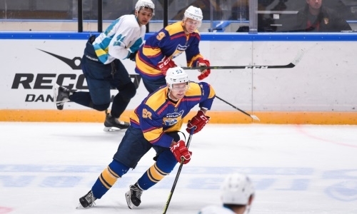 Фото с матча на турнире Шилова «Химик» — «Торпедо» 5:3