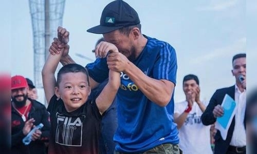 Восьмилетний актюбинец установил рекорд по отжиманию от пола