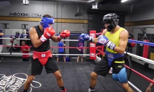 Появилось видео спарринга Алимханулы перед дебютом в США с промоутерами Ломаченко