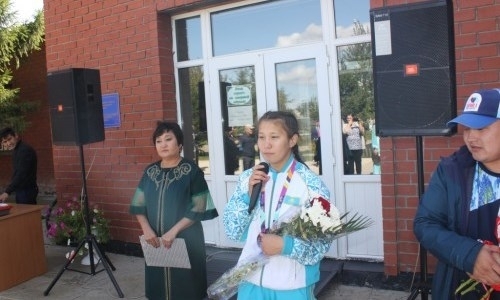 В Акмолинской области встретили серебряного призера молодежного чемпионата мира