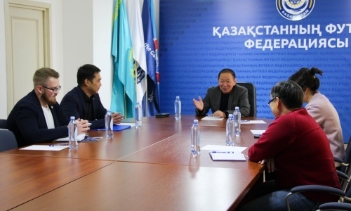 В Астане состоялось заседание Комитета по развитию женского футбола