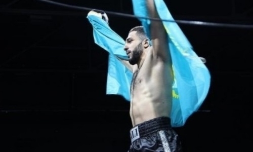 Видео брутального нокаута казахстанским тяжеловесом азербайджанца во втором раунде