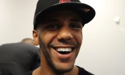 Непобежденный чемпион мира высмеял слова о победе «Канело» над Головкиным