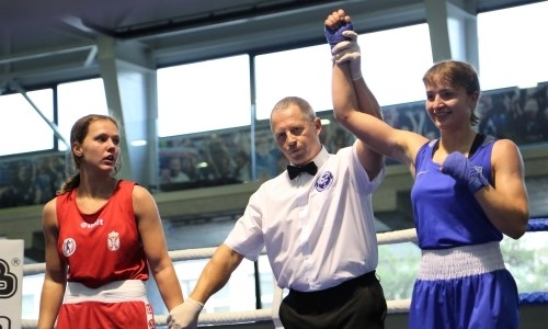 Казахстанские боксерши участвуют в международном турнире в Польше