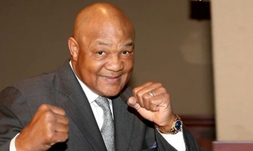 «Нокаутом». Джордж Форман назвал победителя боя Головкин — «Канело»