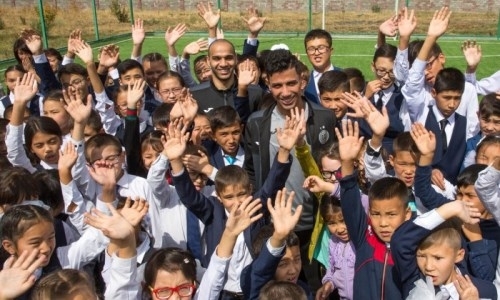 Игроки «Кайрата» презентовали спортивный объект для школы-интерната