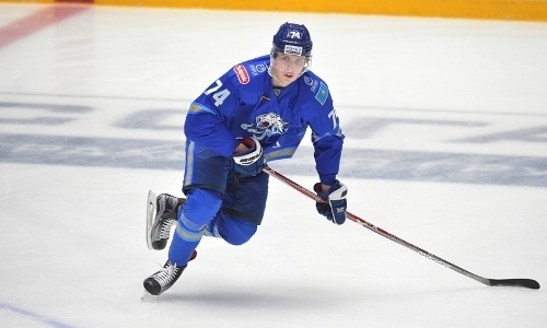 Хоккеист «Барыса» получил травму в матче против команды Назарова