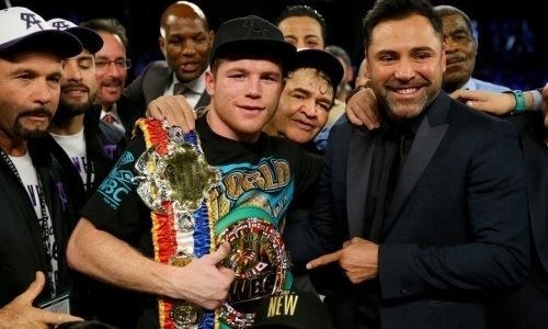 Де Ла Хойя написал открытое обращение к хейтерам «Канело» после победы над Головкиным