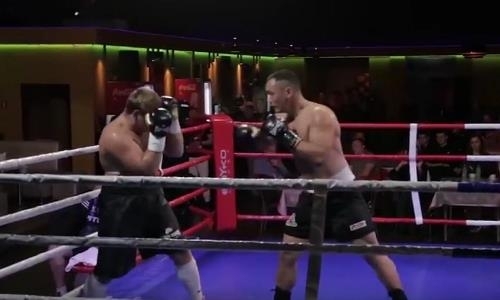 Видео боя, или Как казахстанский супертяж-нокаутер впервые не выиграл досрочно