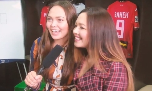 «Еркебулан — клевый пацан!». Девушки из «Уфы» спели Сейдахмету песню