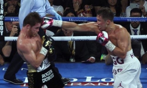 Промоутер Головкина оценил вероятность третьего боя с «Канело»