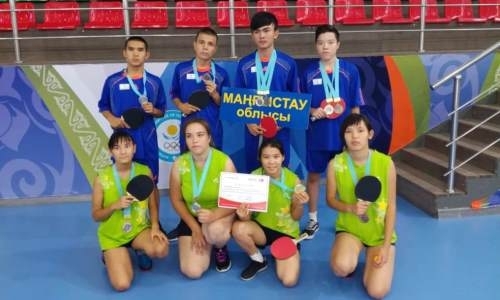 Мангистауские «особенные» спортсмены стали призерами республиканского турнира по настольному теннису