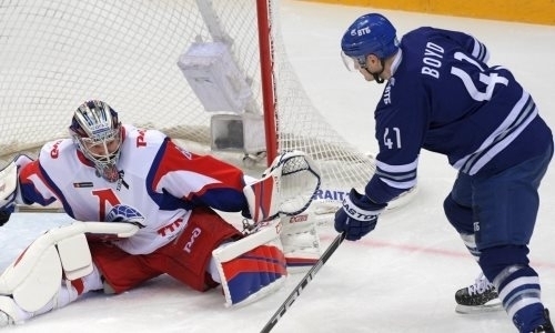 Нападающий сборной Казахстана покинул клуб КХЛ